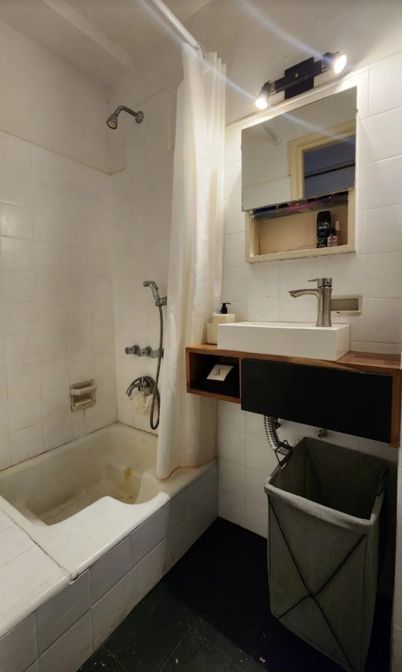 SAAVEDRA 100, VENTA IMPECABLE DEPTO 1 AMB DIVISIBLE FRENTE BALCON
