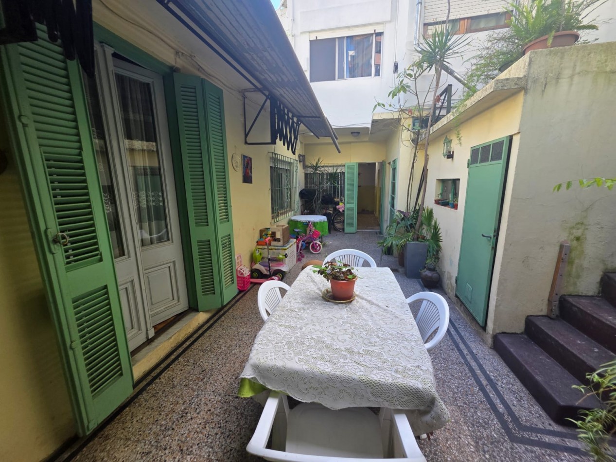 ACUÑA DE FIGUEROA 1700, VENTA PH DE CUATRO AMBIENTES