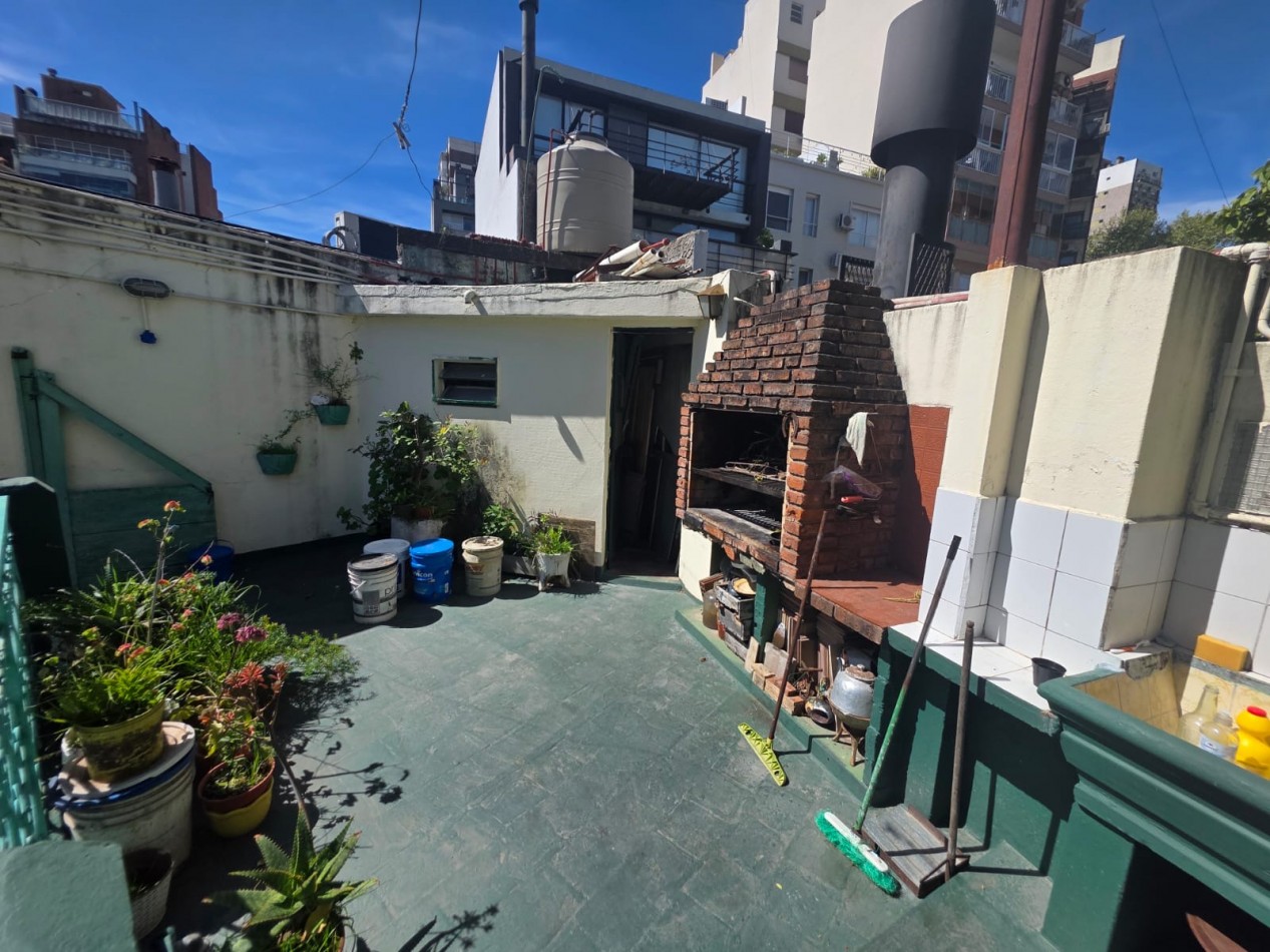 ACUÑA DE FIGUEROA 1700, VENTA PH DE CUATRO AMBIENTES