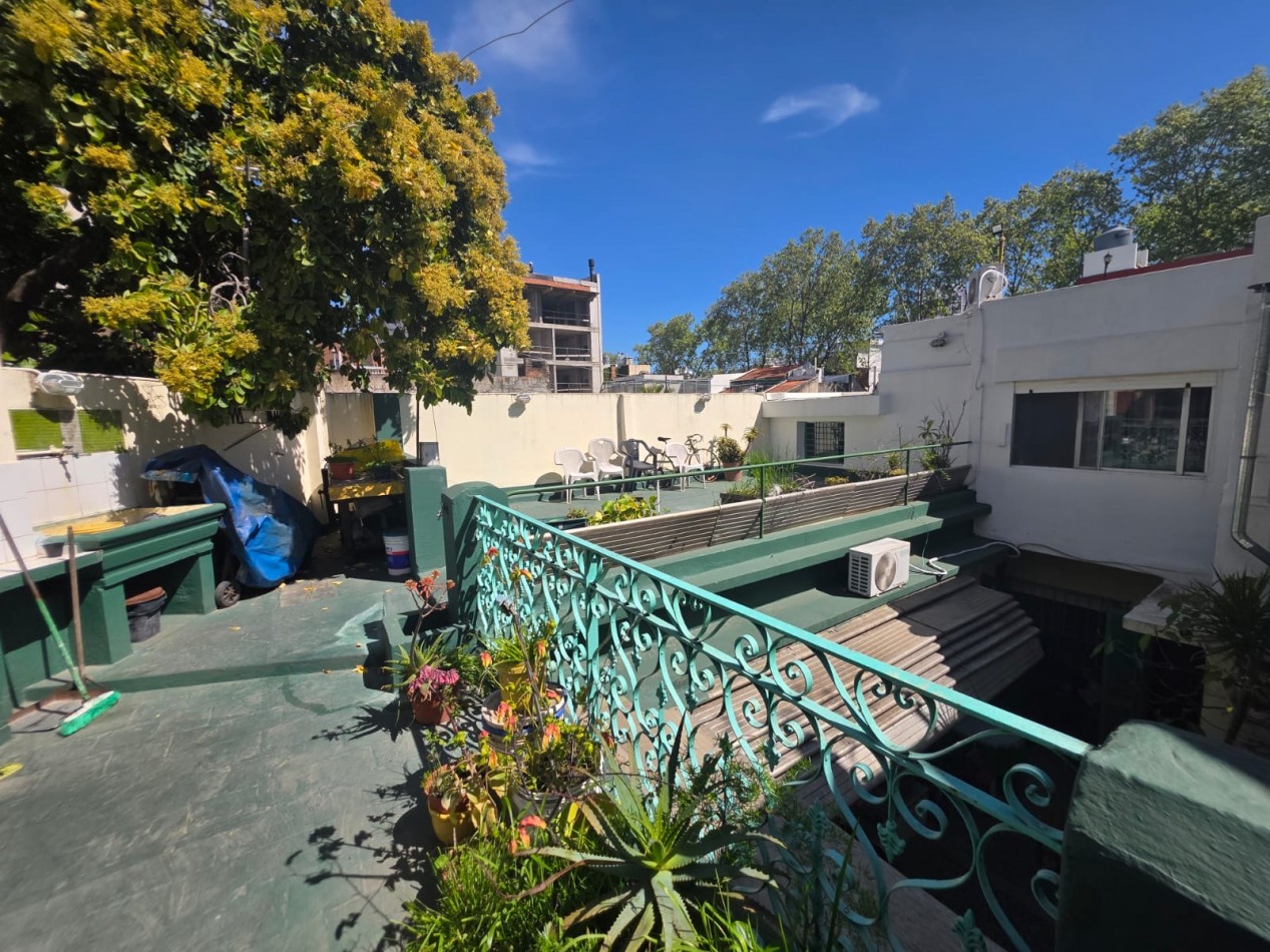 ACUÑA DE FIGUEROA 1700, VENTA PH DE CUATRO AMBIENTES