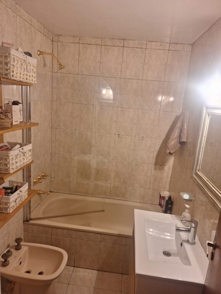 PARAGUAY 3900, VENTA EXCELENTE 3 AMB FTE BALCON MTRS AV S.ORTIZ PLAZA GUADALUPE