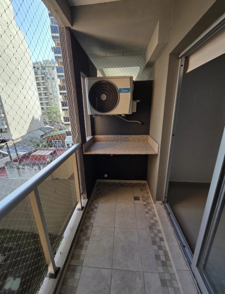 Blanco Encalada 4600, VENTA EXCELENTE MONOAMBIENTE CFTE BALCON EDIFICIO CATEGORIA 6 AÑOS