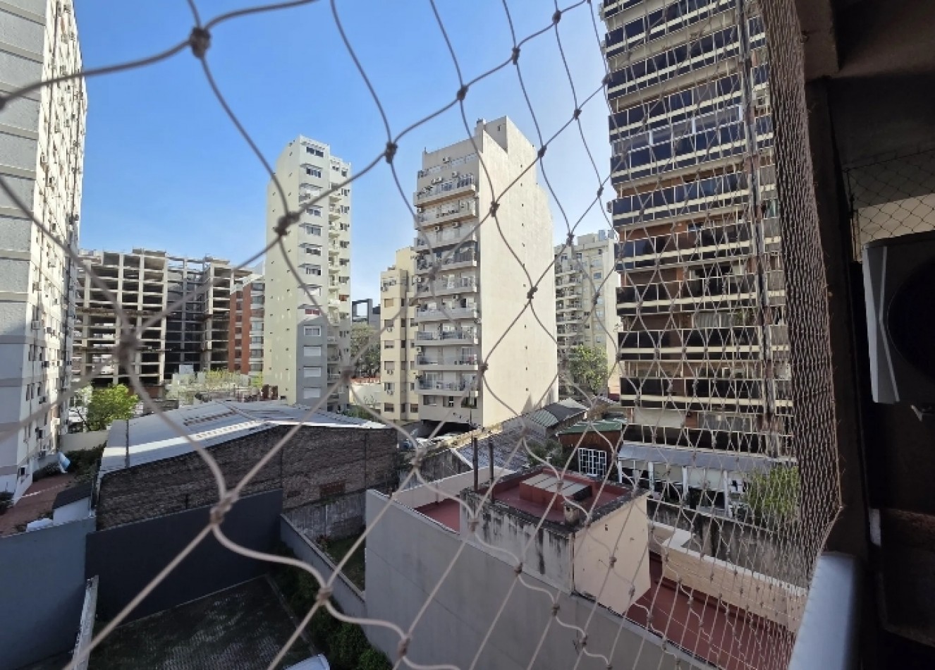 Blanco Encalada 4600, VENTA EXCELENTE MONOAMBIENTE CFTE BALCON EDIFICIO CATEGORIA 6 AÑOS
