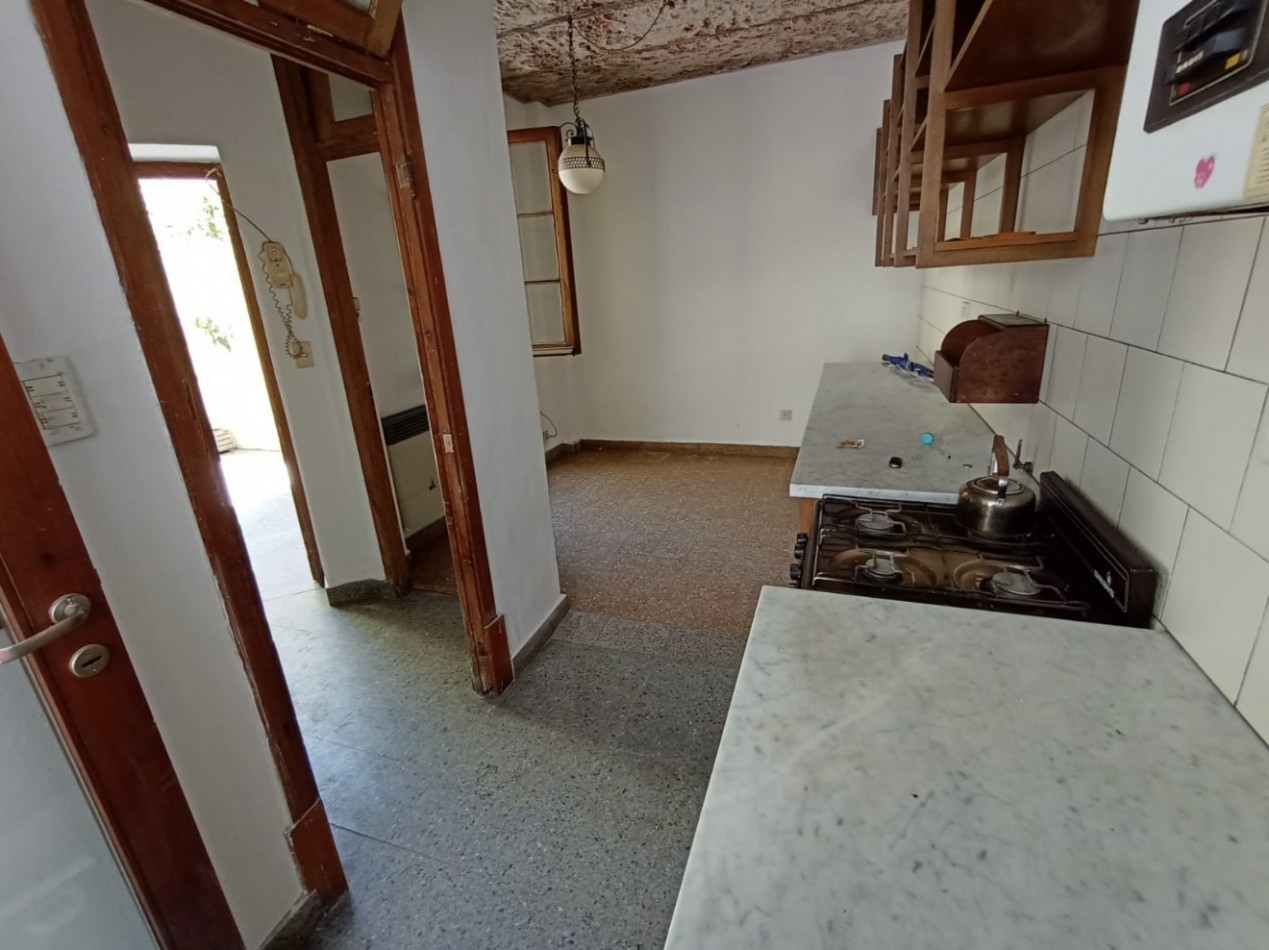 AV. ALBERDI 2600, VENTA PH DE CUATRO AMBIENTES Y ESCRITORIO