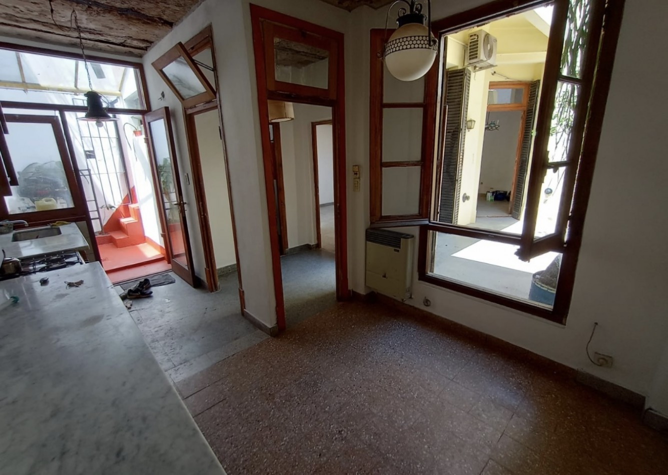 AV. ALBERDI 2600, VENTA PH DE CUATRO AMBIENTES Y ESCRITORIO