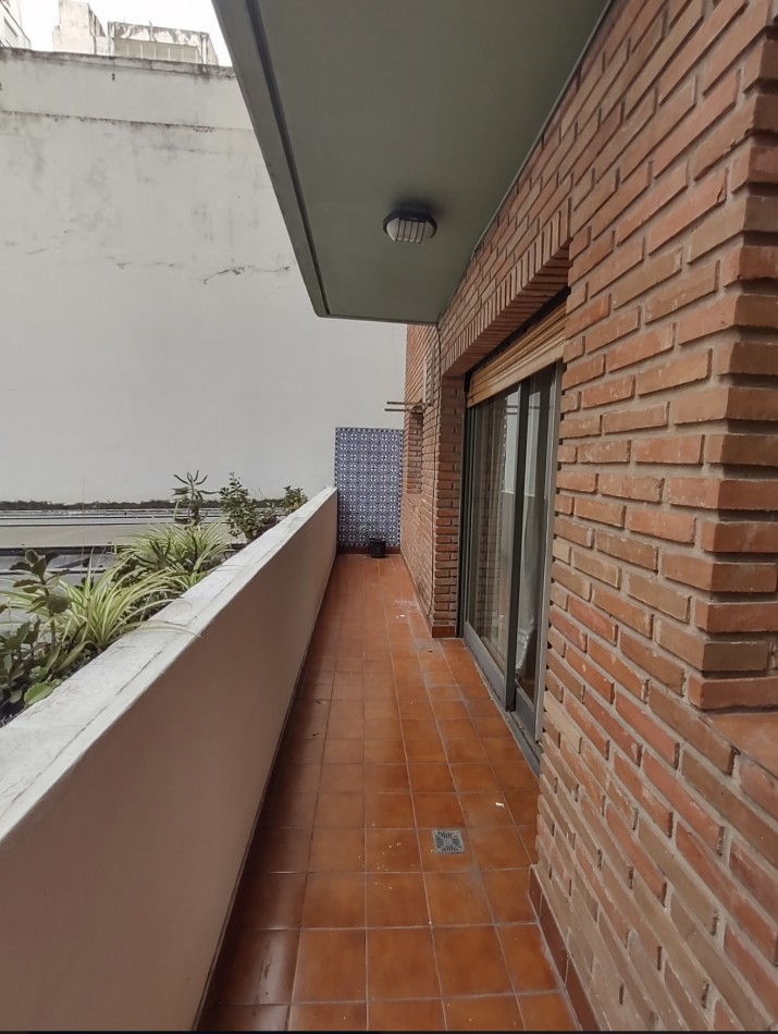 ECUADOR 1500, VENTA DEPARTAMENTO DE DOS AMBIENTES