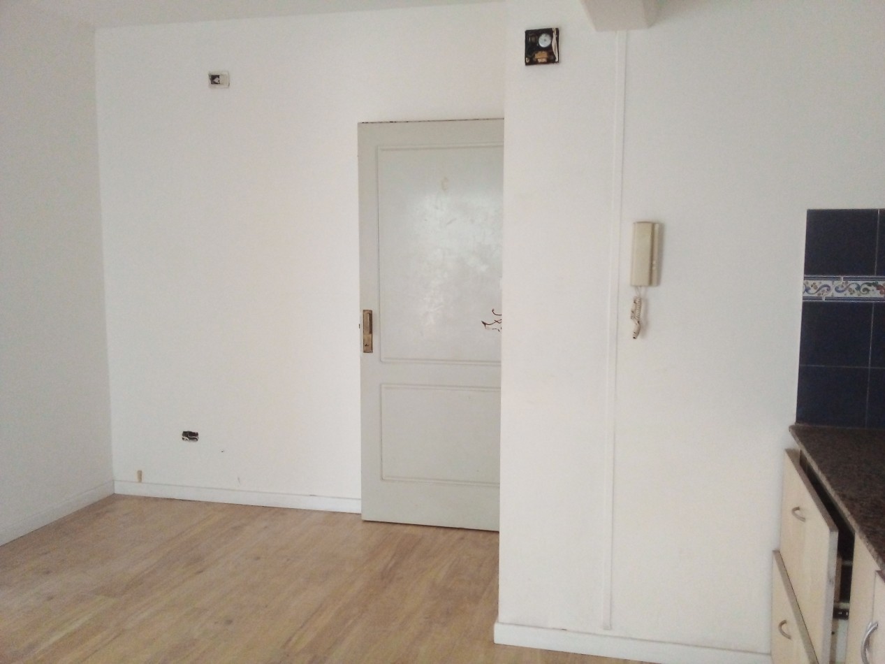 PERON 4100, Venta 2 AMB Apto Prof