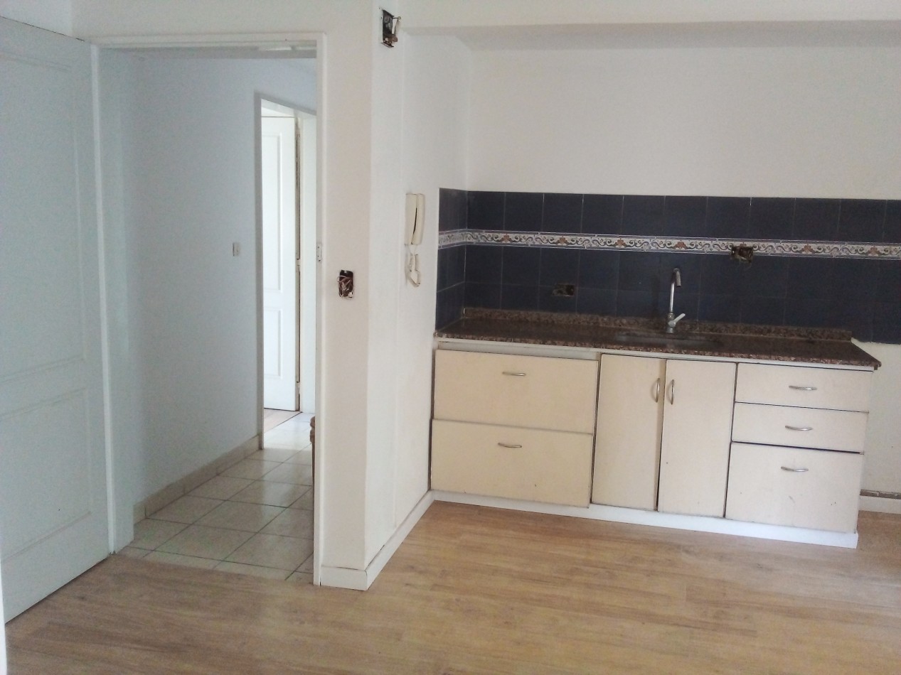 PERON 4100, Venta 2 AMB Apto Prof