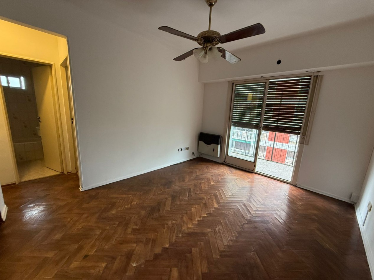 JULIAN ALVAREZ 1700, VENTA DEPARTAMENTO DE TRES AMBIENTES