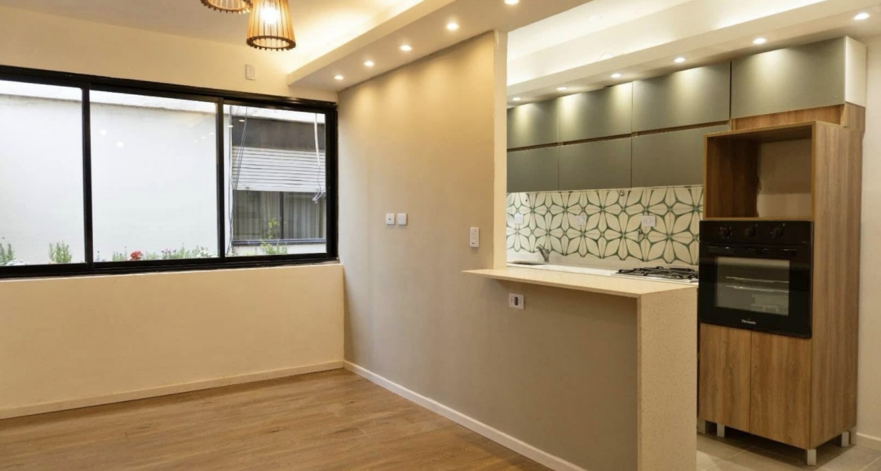 PERON 3500, VENTA DEPARTAMENTO DE DOS AMBIENTES  