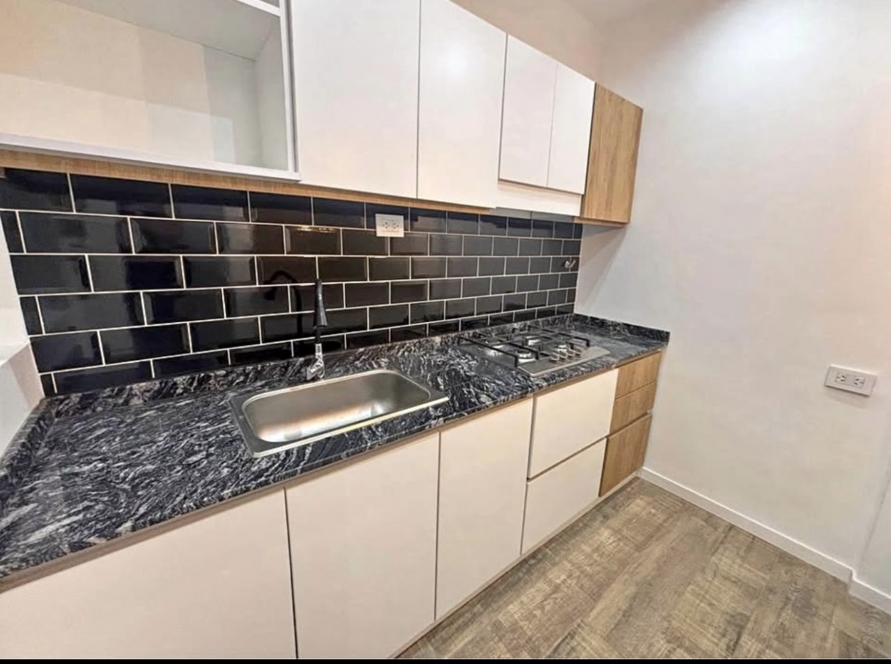 AV. ALBERDI 1700, VENTA PH DE TRES AMBIENTES 