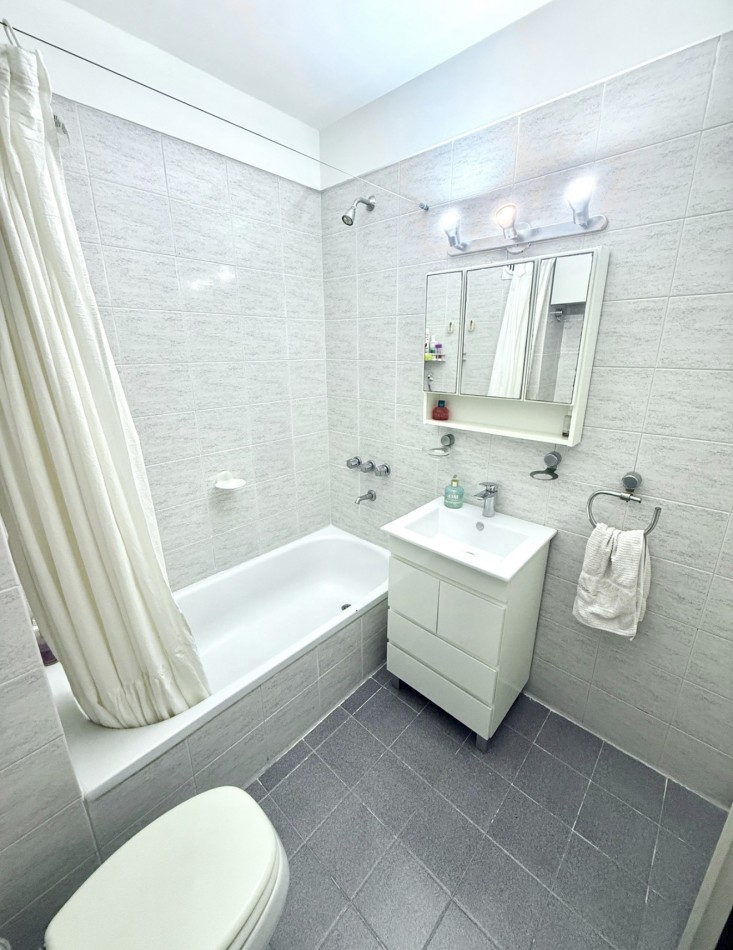 RAMOS MEJIA 1000, VENTA DEPARTAMENTO LOFT DE DOS AMBIENTES