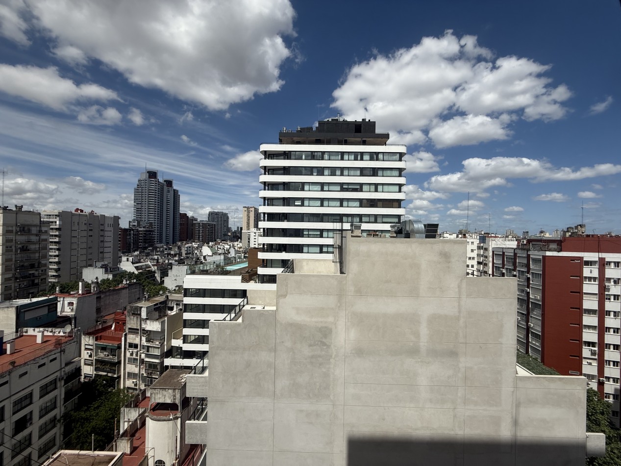AV. SANTA FE 3600, VENTA DEPARTAMENTO DE DOS AMBIENTES EN UN PISO ALTO