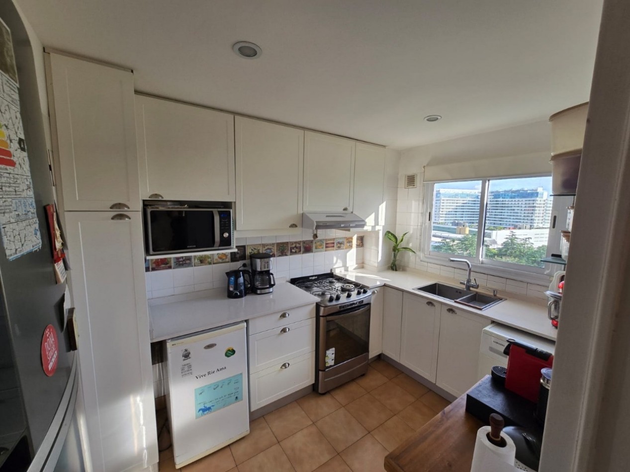 SANTOS DUMONT 2700, VENTA DEPARTAMENTO DE TRES AMBIENTES CON COCHERA