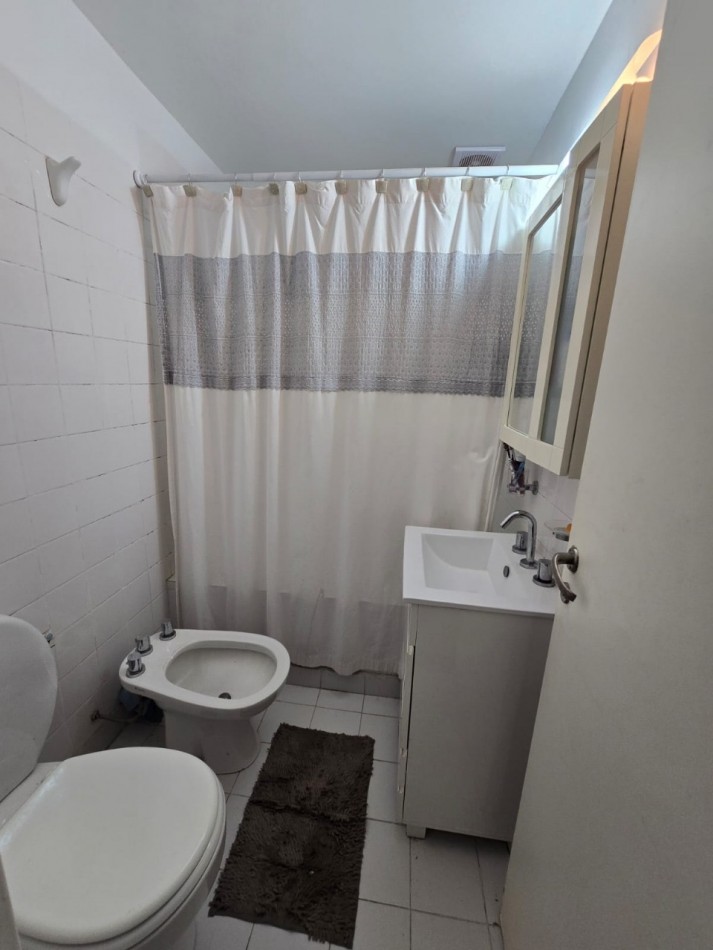 SANTOS DUMONT 2700, VENTA DEPARTAMENTO DE TRES AMBIENTES CON COCHERA