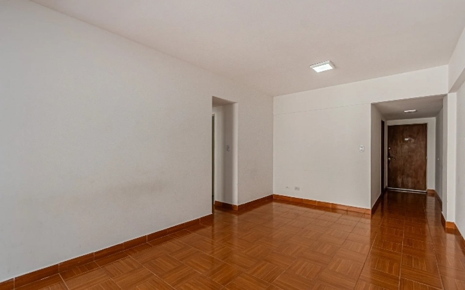 SARMIENTO 2300, VENTA IMPECABLE Depto 3 AMB c/BALCON Super Completo Mtrs Av Callao