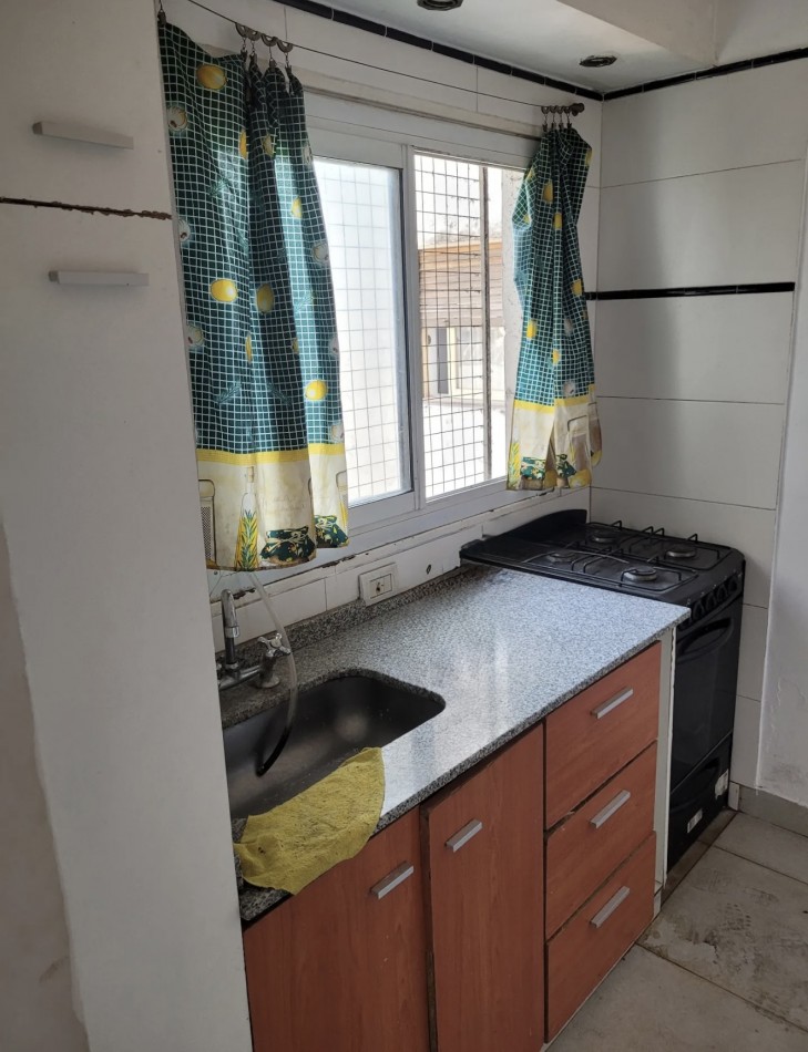 QUIRNO 100, VENTA DEPARTAMENTO DE TRES AMBIENTES