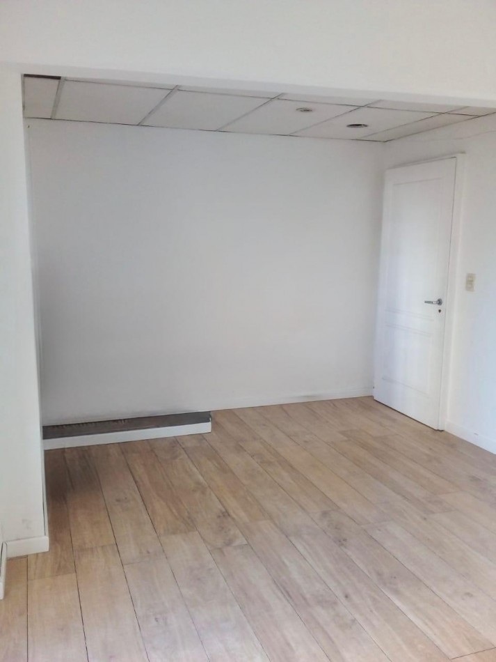 PERON 4100, Venta Gran depto 1 AMB DIVIIDO en 2 AMB BALCON + BALCON FRANCES + VENTANAL 