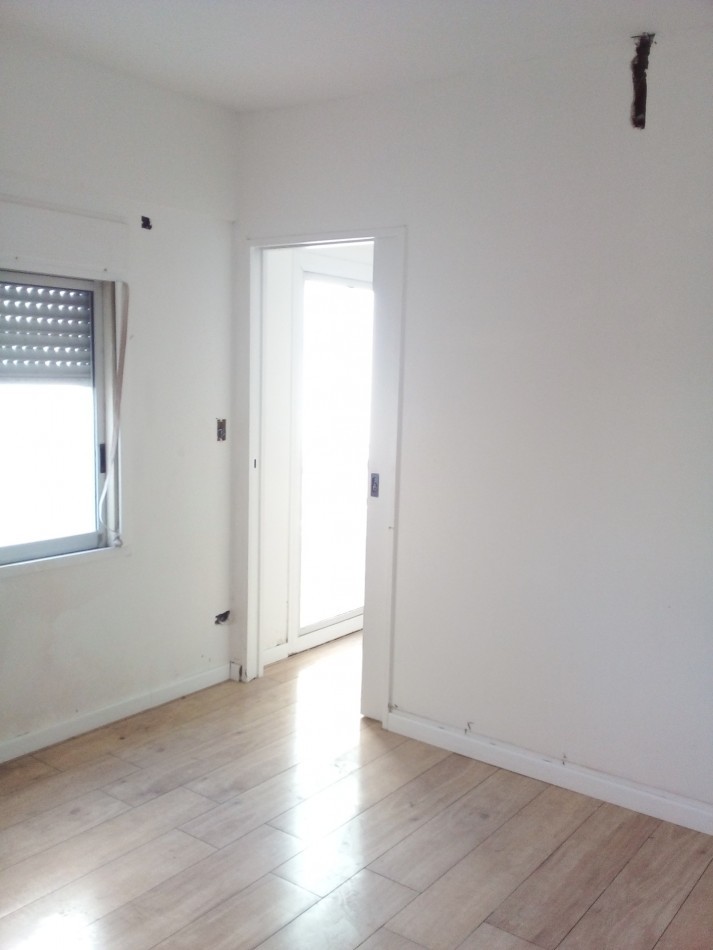 PERON 4100, Venta Gran depto 1 AMB DIVIIDO en 2 AMB BALCON + BALCON FRANCES + VENTANAL 