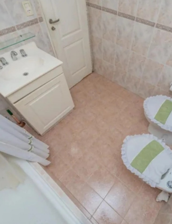 Hipolito Yrigoyen 3700, VENTA 2 AMB CFTE BALCON EDIFICIO 25 AÑOS CATEGORIA SUM SEGURIDAD