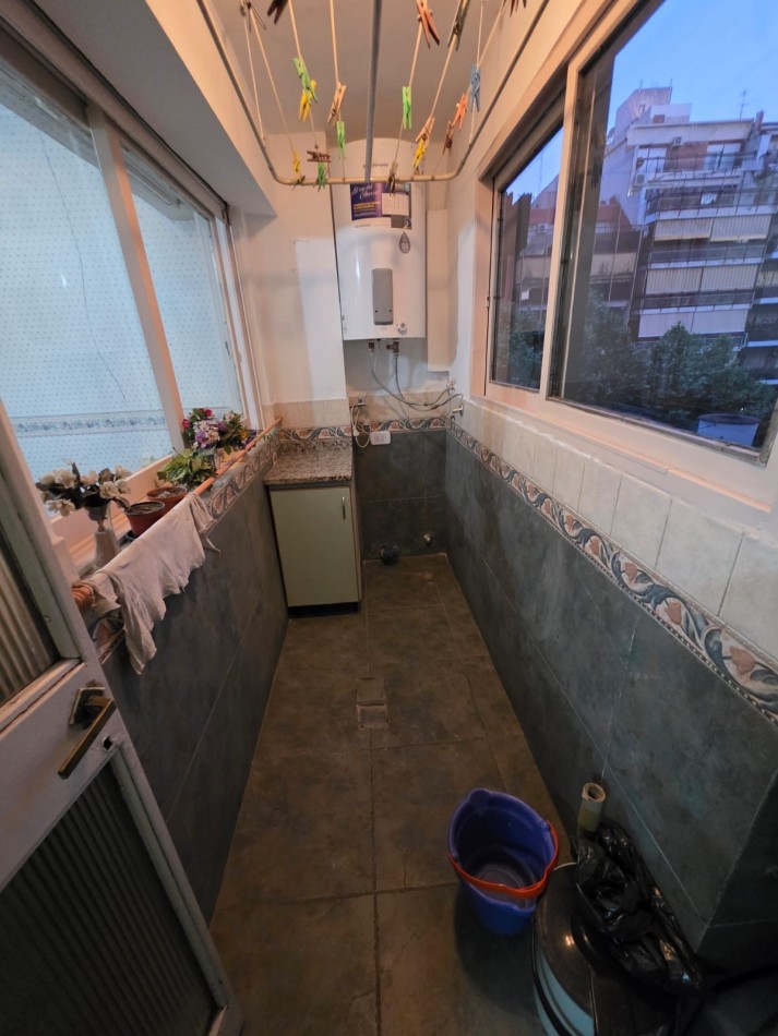 MELINCUE 3300, VENTA DEPARTAMENTO DE TRES AMBIENTES CON DEPENDENCIA