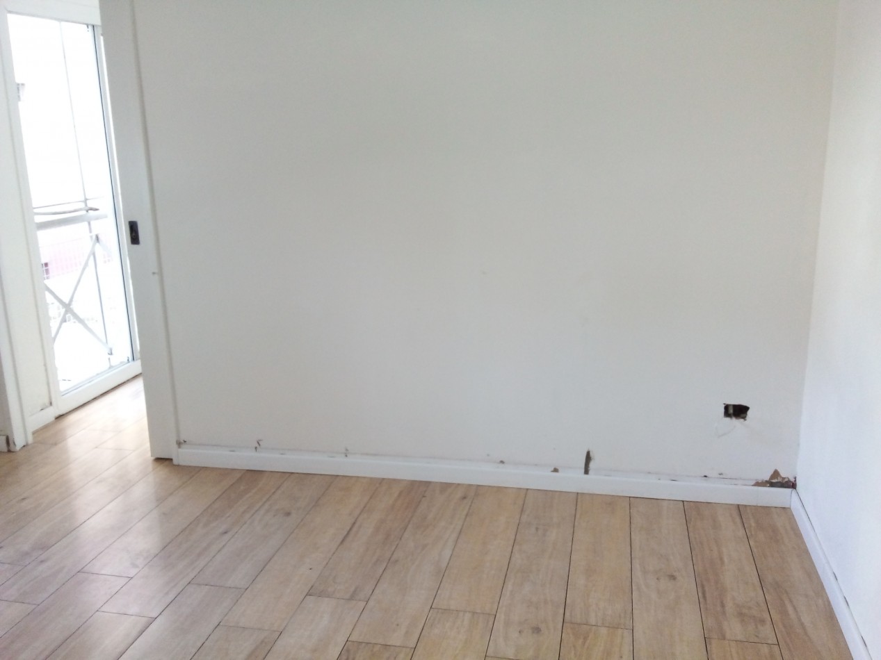 PERON 4100, Venta Gran depto 1 AMB DIVIIDO en 2 AMB BALCON + BALCON FRANCES + VENTANAL 