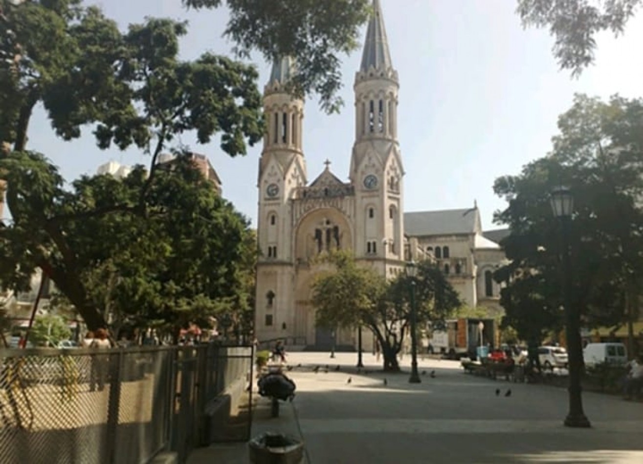 MANSILLA 3600, Venta SEMIPISO, 4 AMB AL FRENTE BALCON CORRIDO PLAZA GUADALUPE