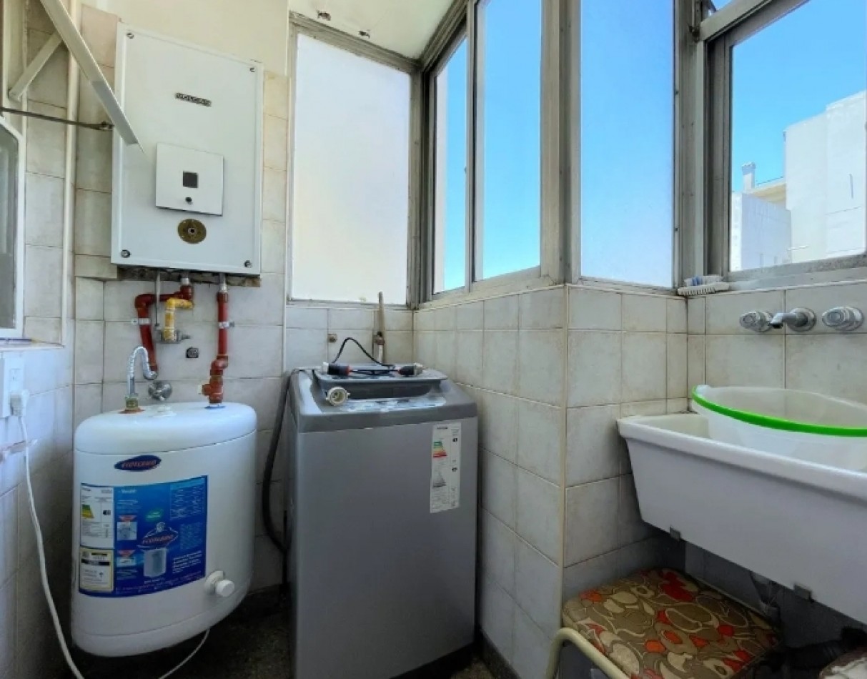 MARIO BRAVO 600, VENTA DEPARTAMENTO DE DOS AMBIENTES