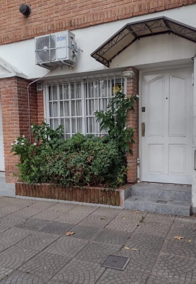 JOSE PEDRO VARELA 3600, VENTA PH TIPO CASA SIN EXPENSAS