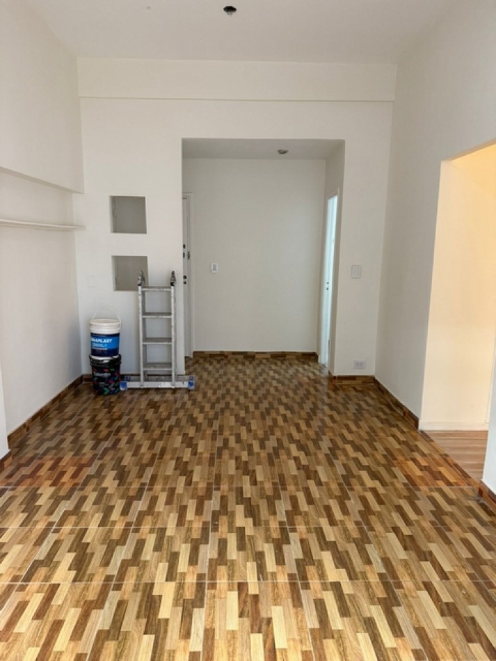 AZCUENGA 1000, VENTA DEPARTAMENTO DE TRES AMBIENTES 
