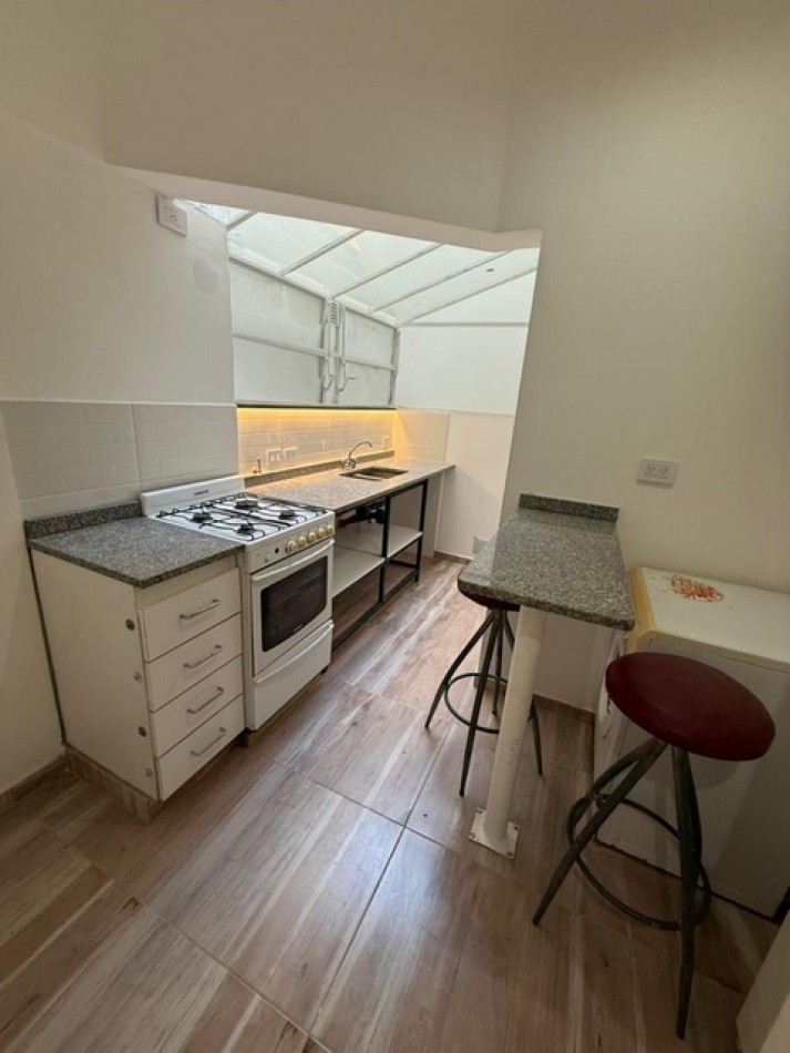 AZCUENGA 1000, VENTA DEPARTAMENTO DE TRES AMBIENTES 