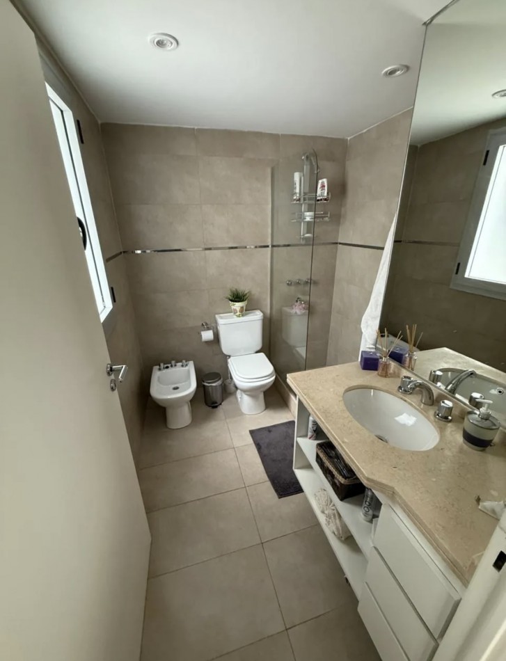 BONPLAND 2200, VENTA DEPARTAMENTO DE TRES AMBIENTES