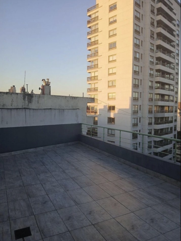 MARIO BRAVO 1100, VENTA DEPARTAMENTO DE DOS AMBIENTES CON COCHERA