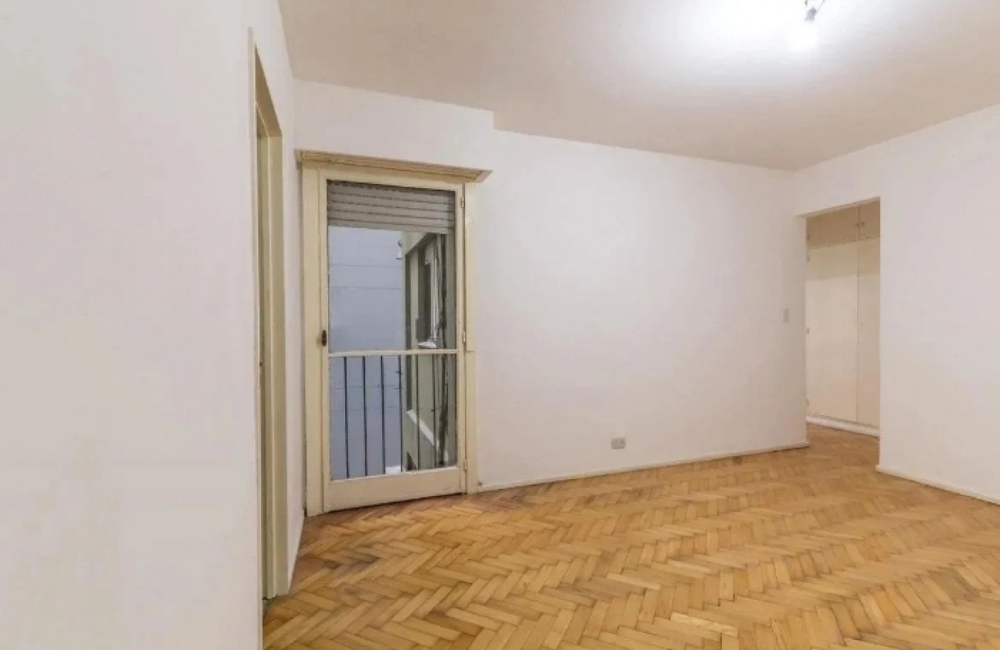 AV ASAMBLEA 1400, VENTA DEPARTAMENTO DE DOS AMBIENTES 