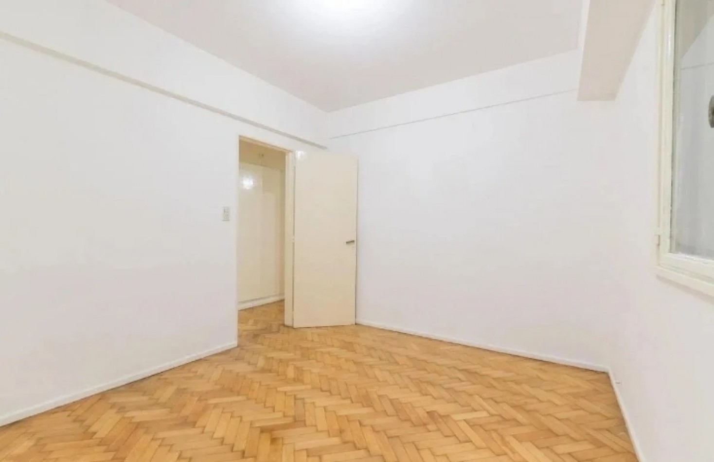 AV ASAMBLEA 1400, VENTA DEPARTAMENTO DE DOS AMBIENTES 