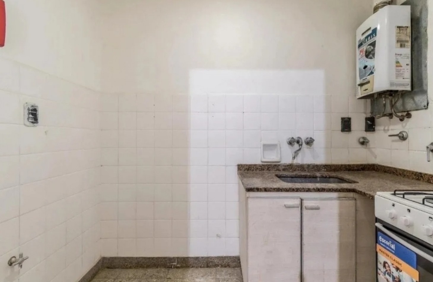 AV ASAMBLEA 1400, VENTA DEPARTAMENTO DE DOS AMBIENTES 