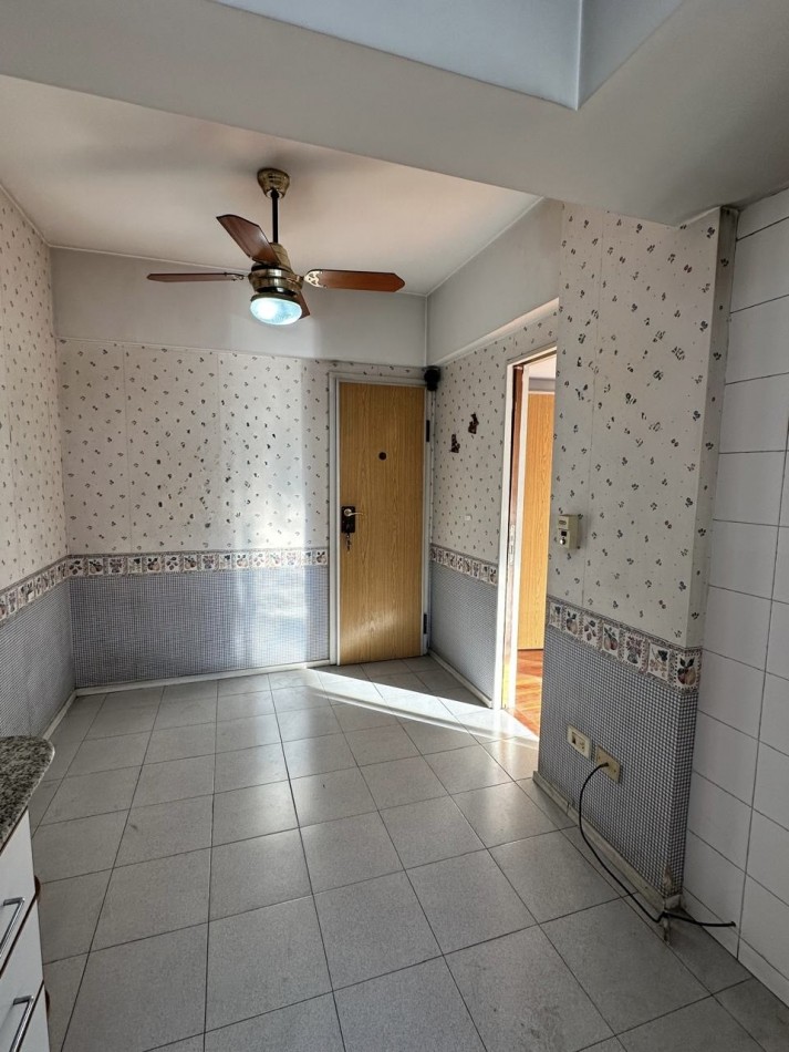 AV. ALBERDI 900, VENTA PISO DE CUATRO AMBIENTES EN CABALLITO