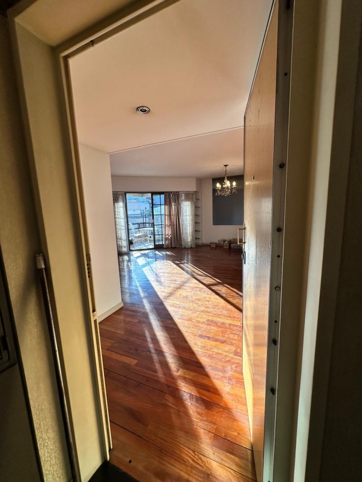 AV. ALBERDI 900, VENTA PISO DE CUATRO AMBIENTES EN CABALLITO