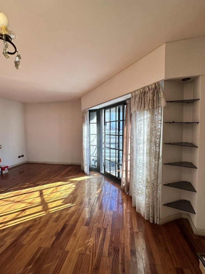 AV. ALBERDI 900, VENTA PISO DE CUATRO AMBIENTES EN CABALLITO