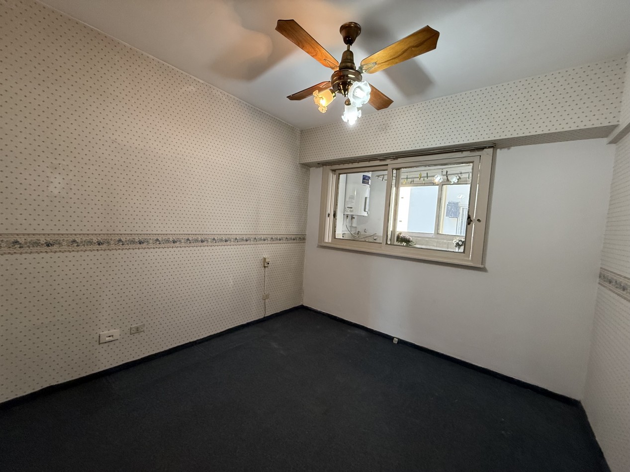 MELINCUE 3300, VENTA DEPARTAMENTO DE TRES AMBIENTES CON DEPENDENCIA DE SERVICIO