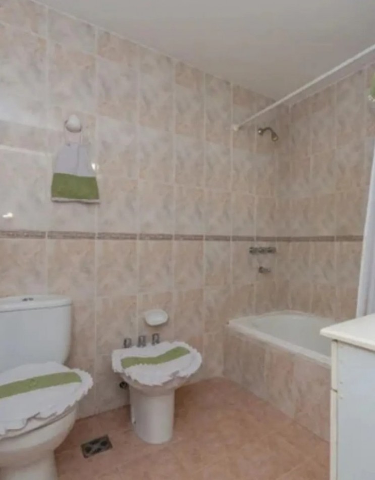 Hipolito Yrigoyen 3700, VENTA 2 AMB CFTE BALCON EDIFICIO 25 AÑOS CATEGORIA SUM SEGURIDAD