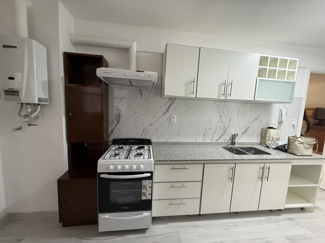 TRES DE FEBRERO 2200, ALQUILER SEMI-PISO TRES AMBIENTES 