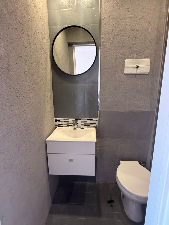 JUNIN 700, VENTA MONOAMBIENTE AL FRENTE CON BALCON TERRAZA