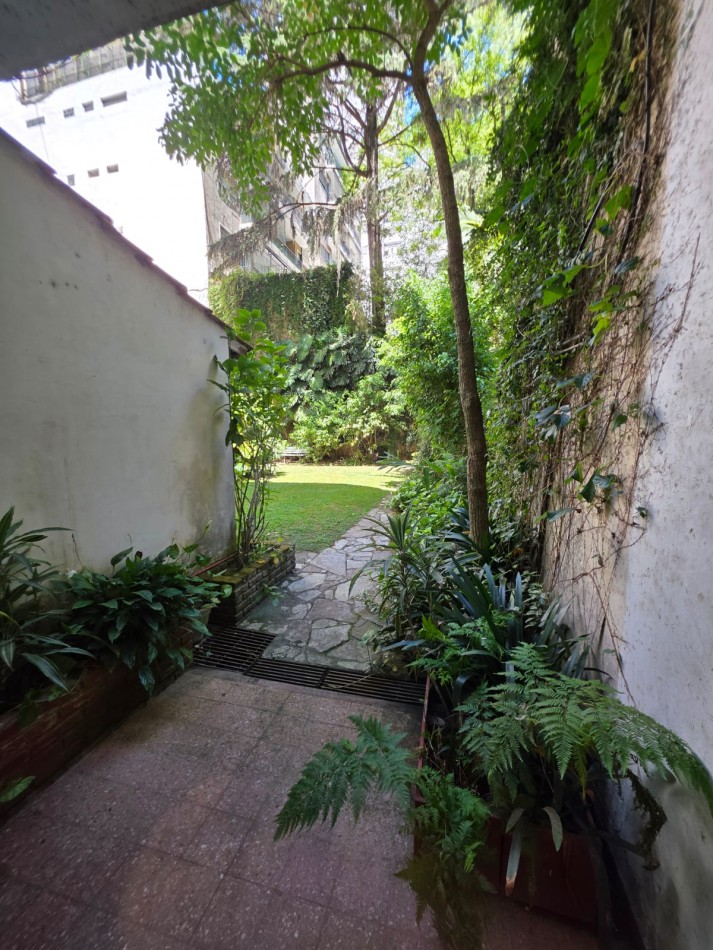 AV. LUIS MARIA CAMPOS 1500, VENTA DEPARTAMENTO DE CUATRO AMBIENTES CON DEPENDENCIA A RECICLAR