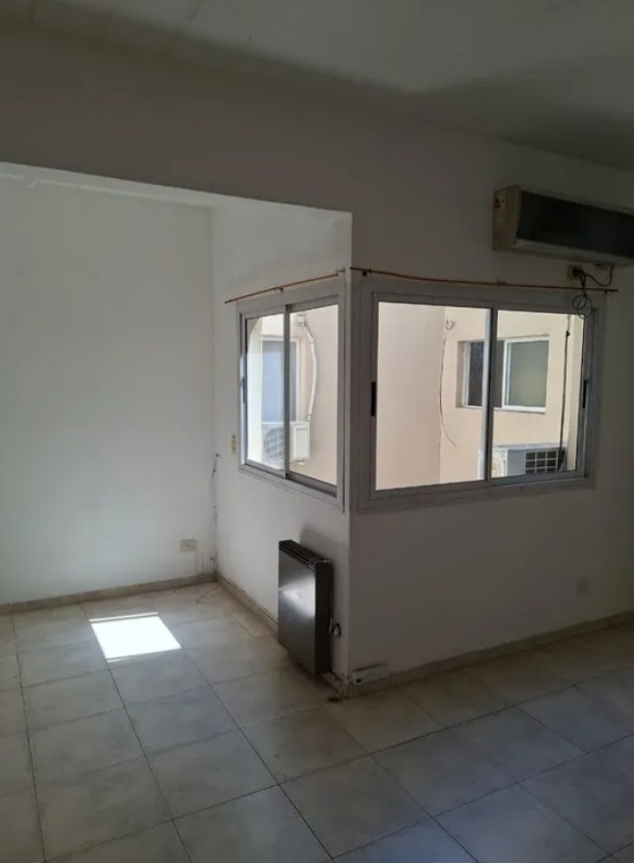 HUMAHUACA 4100, VENTA EPTO de 1 AMB y MEDIO DIVIISBLE Doble Ventanal Formato en "L" Prox. Av Medrano y Av Corrientes
