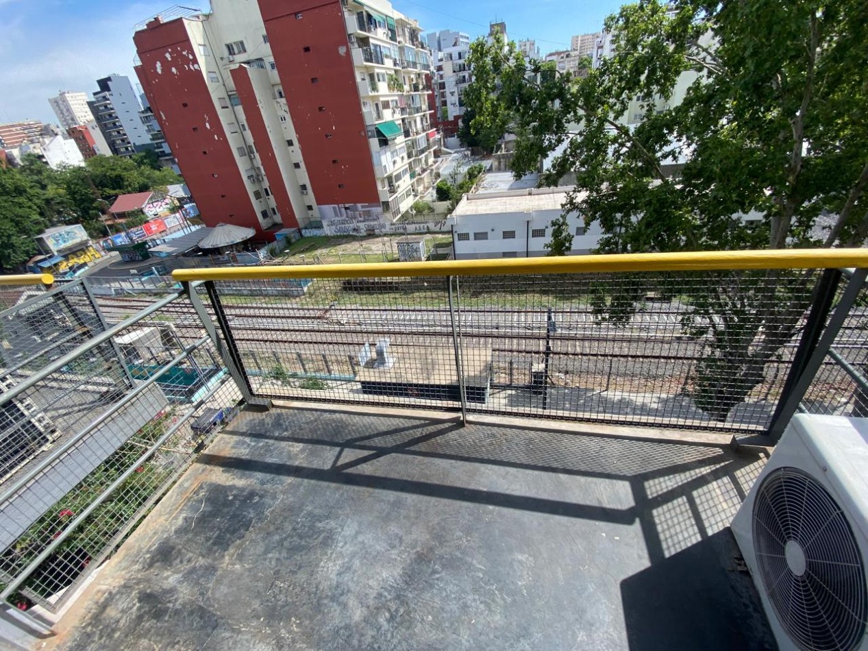 CRAMER 600, VENTA DUPLEX DE TRES AMBIENTES CON COCHERA