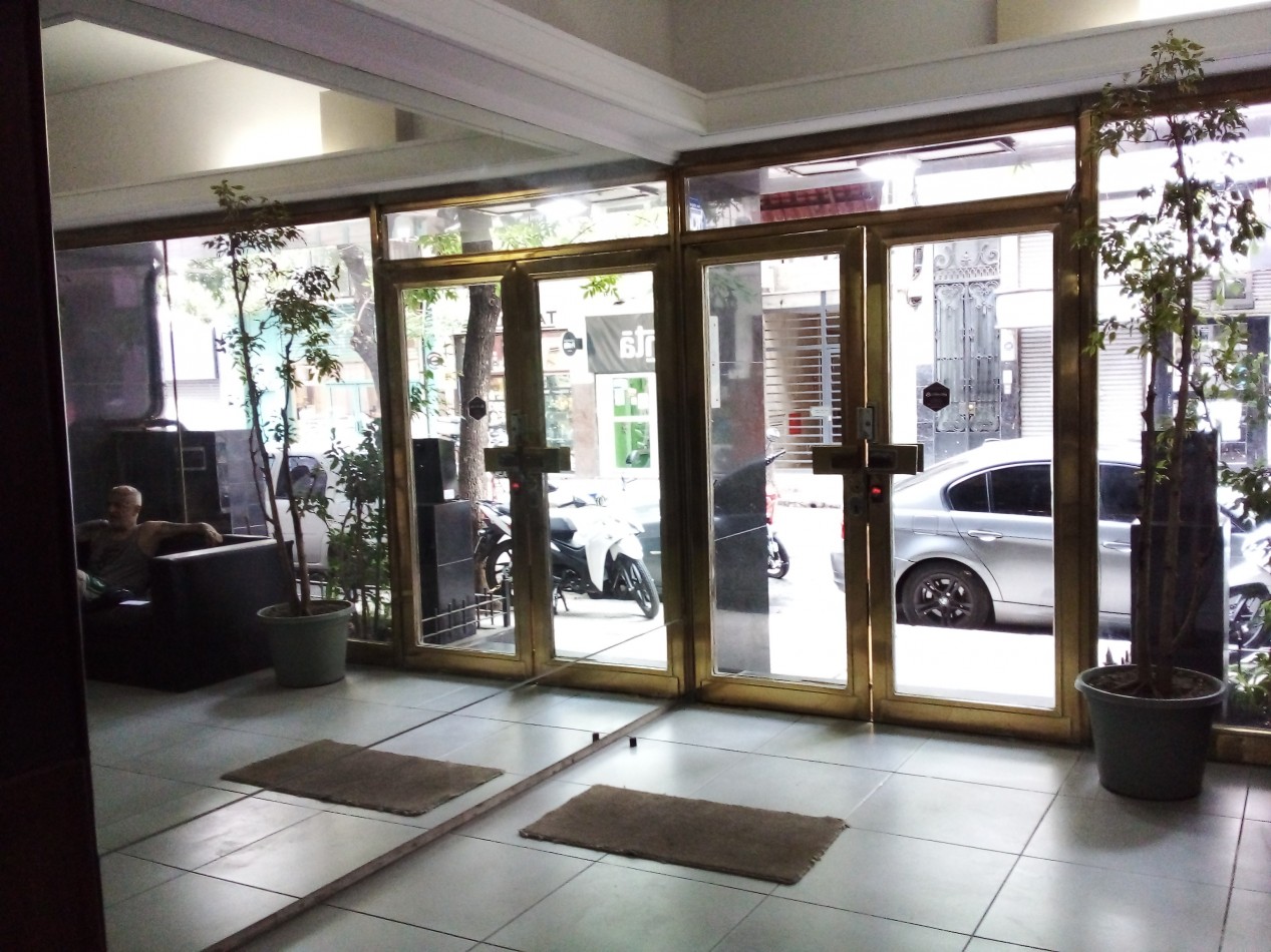 JUNIN 500, VENTA MONOAMBIENTE DIVIDIDO AL FRENTE BALCON FRANCES