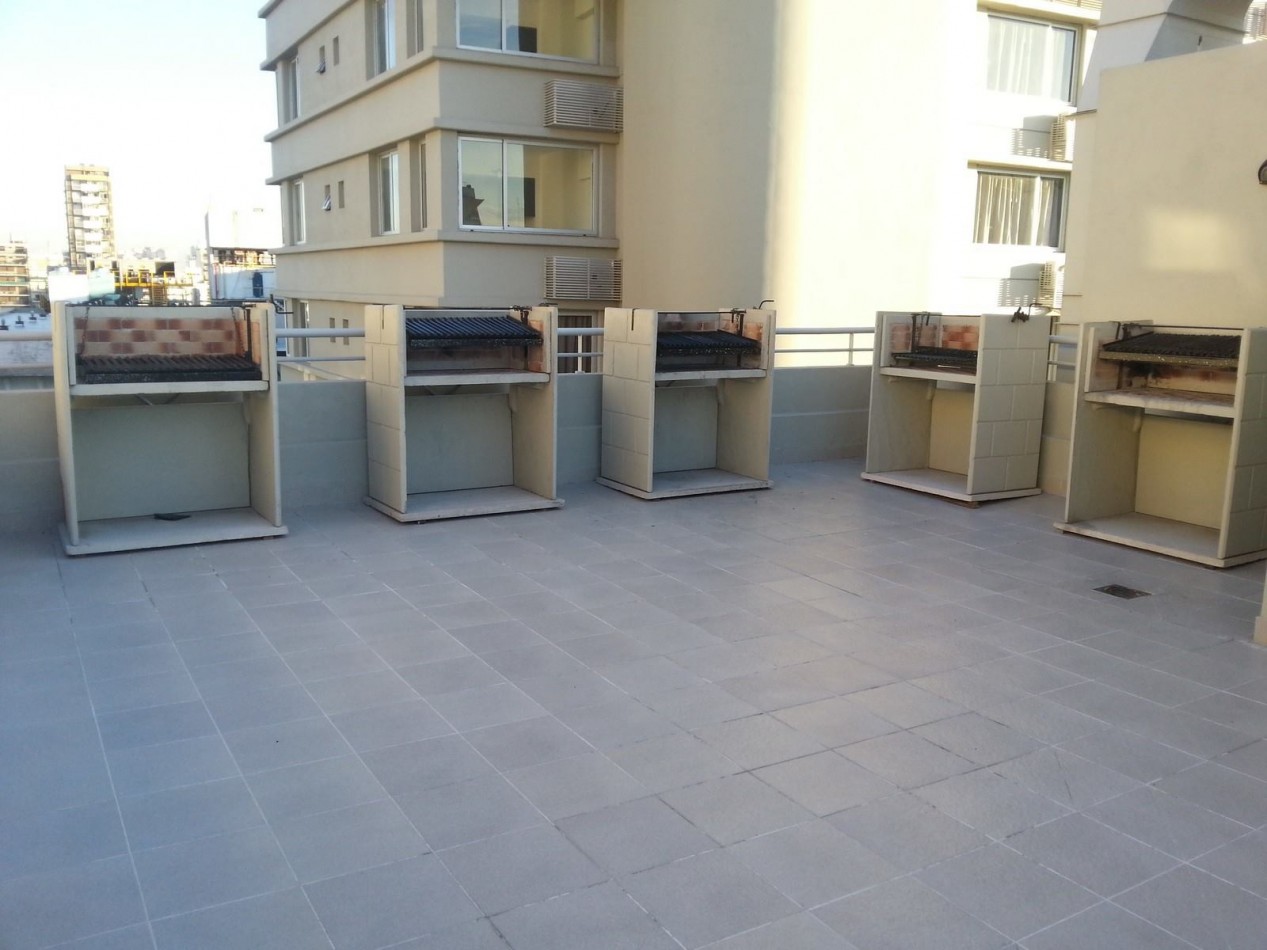 PERON 4100, Venta Excelente DEPTO 1 AMB APTO PROF/VIVIENDA