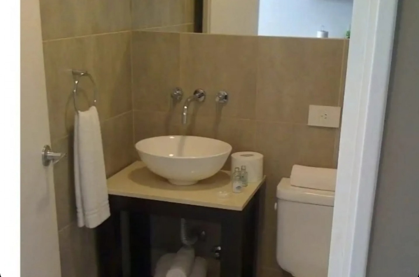 PERON 4100, Venta Excelente DEPTO 1 AMB APTO PROF/VIVIENDA