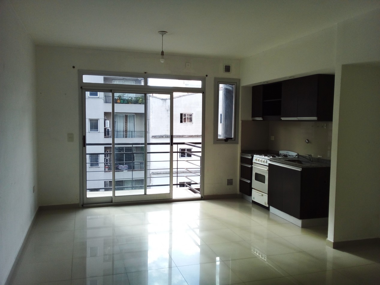 POTOSI 4300, VENTA Excelente Depto 1 AMB DIVISIBLE Frente Balcon
